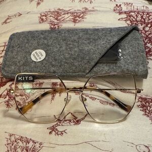 Kits Gold Women's reading glasses 1.50 strength new